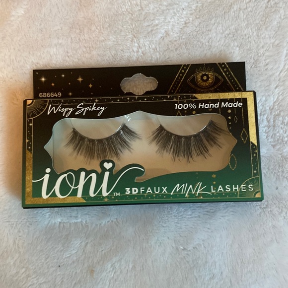 Faux mink lashes - Picture 1 of 3